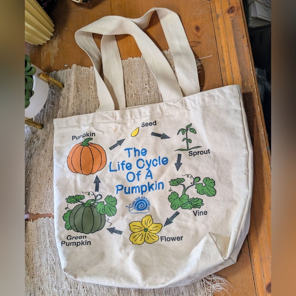 Online Ceramics • Harvest Love" tote for Spookytober ‘22